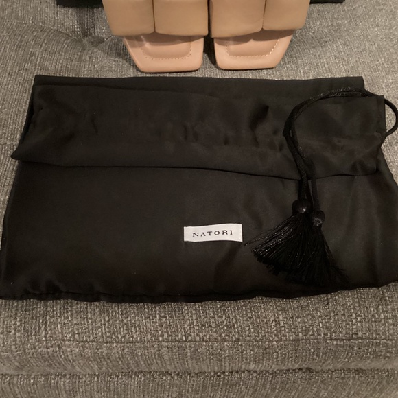 Natori Vitta Slide Sandal (Women) 7M - Picture 13 of 14